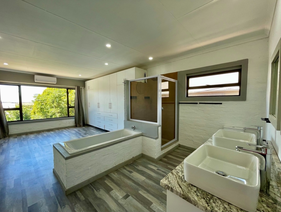 3 Bedroom Property for Sale in Wilkoppies North West